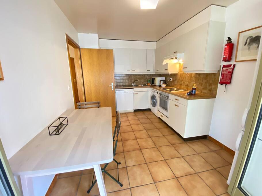 Comfortable, Very Well Located Between Train Station And Lake! Lausana Exterior foto