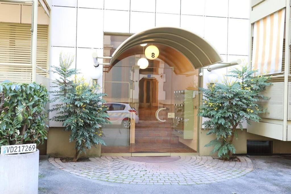 Comfortable, Very Well Located Between Train Station And Lake! Lausana Exterior foto